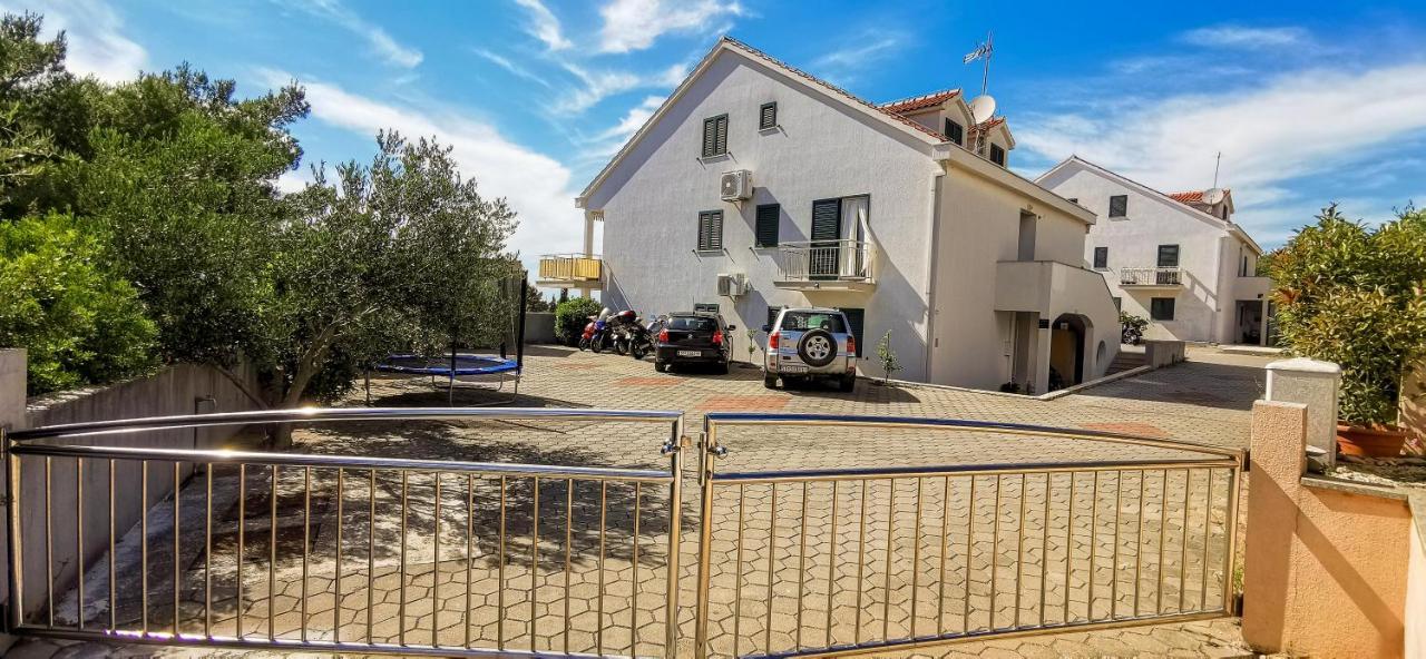 מילנה Apartment Jerry With Private Pool מראה חיצוני תמונה